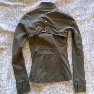 Lululemon jacket size 2